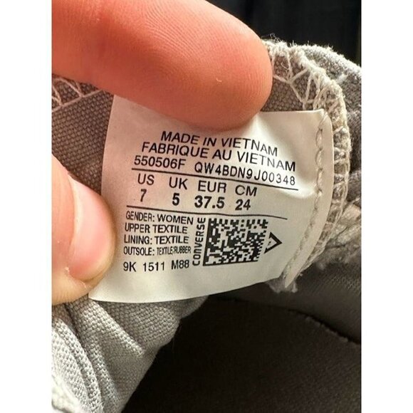 Converse Shoreline Slip-On Silver and White Womens Sneakers Size 7w Used No Box - Picture 6 of 6